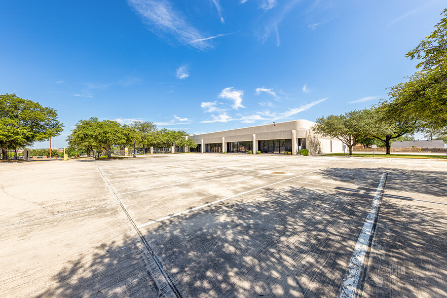 6603 1st Park Ten Blvd, San Antonio, TX for lease - Building Photo - Image 2 of 6