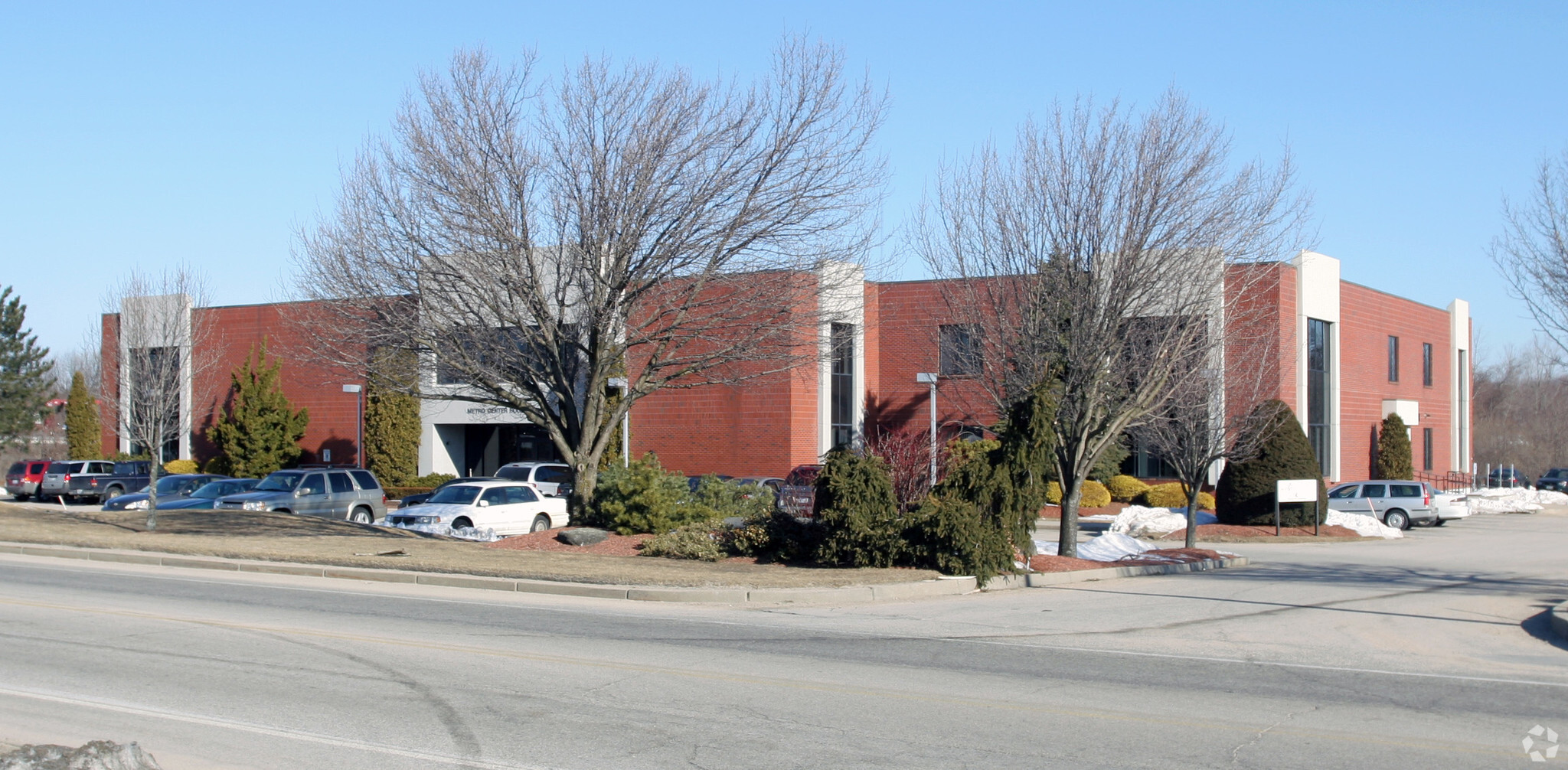 300 Metro Center Blvd, Warwick, RI for lease Building Photo- Image 1 of 10