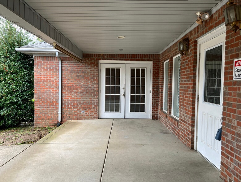 1117 Brookhaven Rd, Franklin, KY for sale - Building Photo - Image 3 of 42