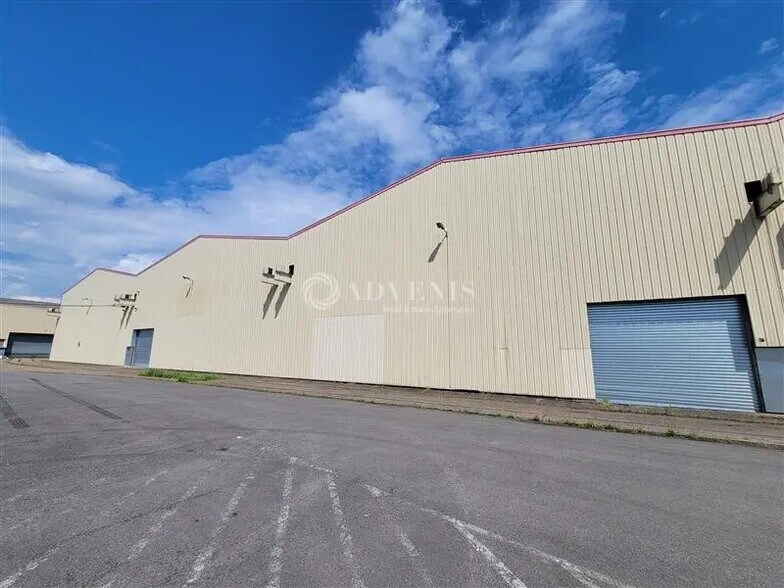 Industrial in Woippy for lease - Building Photo - Image 1 of 7
