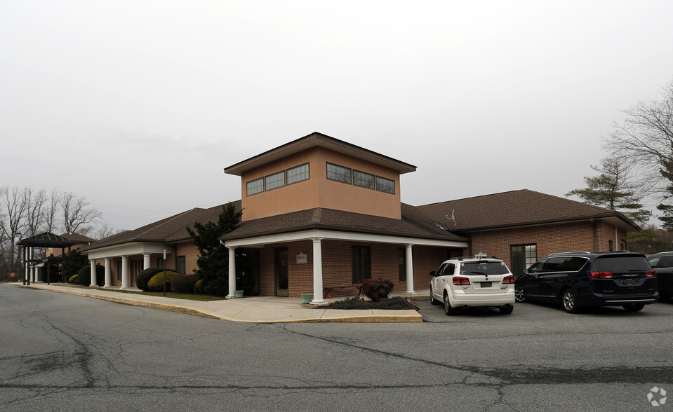 513-517 S Dupont Blvd, Milford, DE for lease - Building Photo - Image 3 of 3