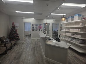 425 E Colorado St, Glendale, CA for lease Interior Photo- Image 1 of 14