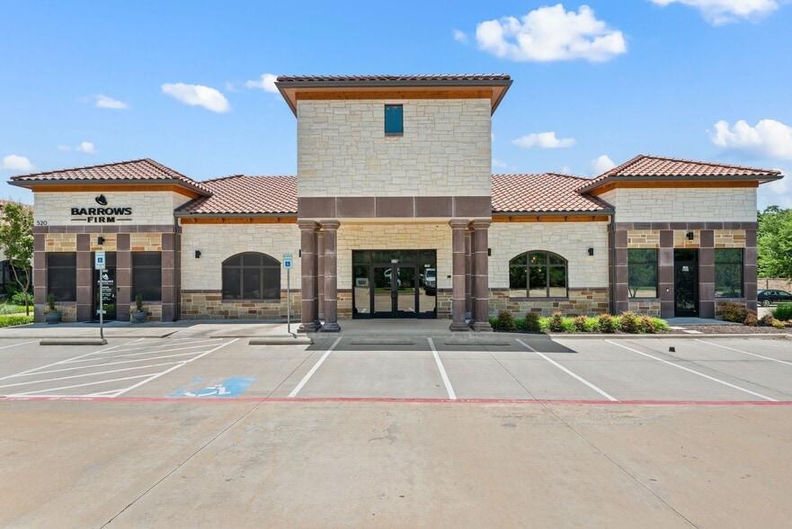 520 E Southlake Blvd, Southlake, TX for lease - Building Photo - Image 2 of 38