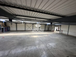 Flex in Tremblay-en-France for lease Interior Photo- Image 1 of 12