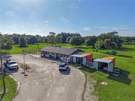 4443 Loblolly Bay Rd, LaBelle FL - Commercial Kitchen