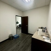 715 Discovery Blvd, Cedar Park, TX for lease Interior Photo- Image 2 of 7