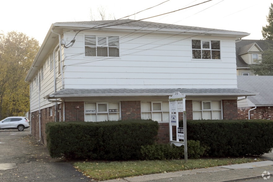 250 Maywood Ave, Maywood, NJ 07607