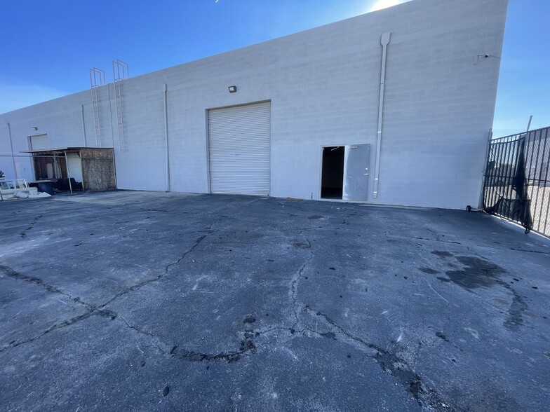 1665 S Mojave Rd, Las Vegas, NV for lease - Building Photo - Image 2 of 6