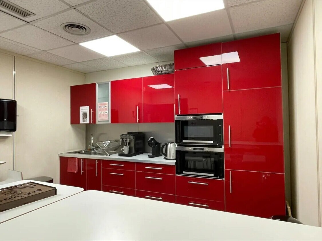 Office in Cergy for lease Interior Photo- Image 1 of 20