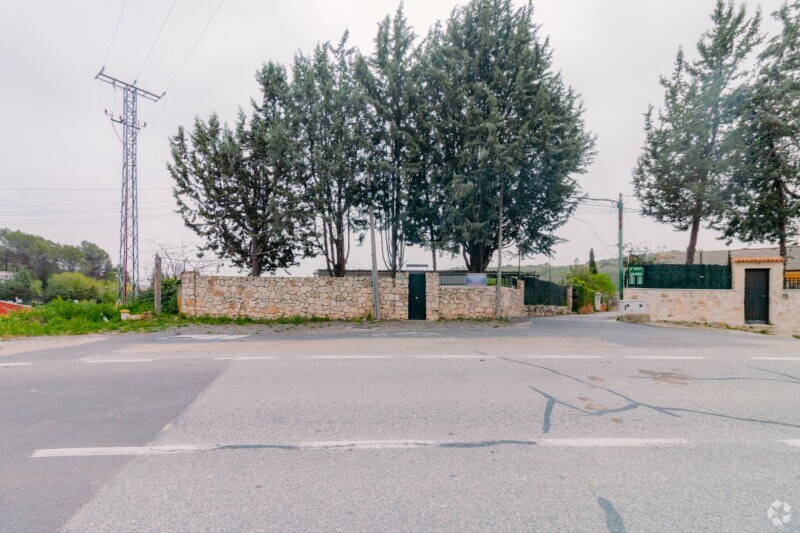 Land in Valverde de Alcalá, Madrid for sale Primary Photo- Image 1 of 1
