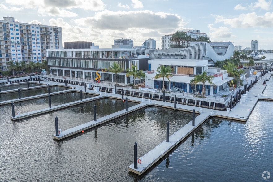 151 Las Olas Cir, Fort Lauderdale, FL for lease - Building Photo - Image 3 of 20