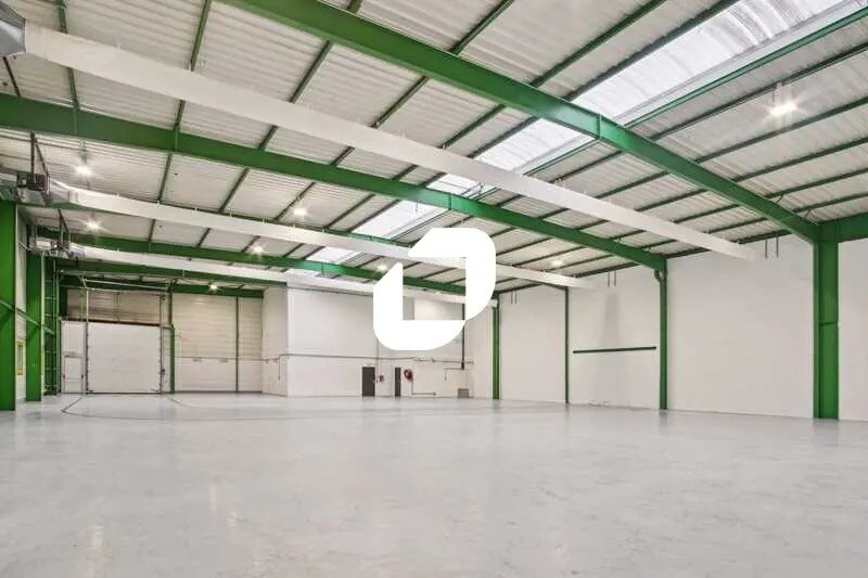 Office in Le Mesnil-Amelot for lease - Interior Photo - Image 2 of 30