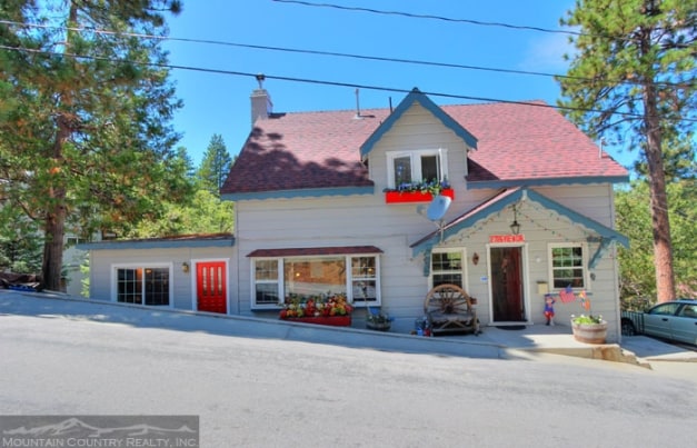 2726 View Dr, Running Springs, CA for sale Primary Photo- Image 1 of 19