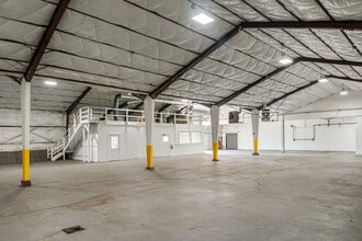 420 South Hinds St, Seattle, WA for lease Interior Photo- Image 2 of 5