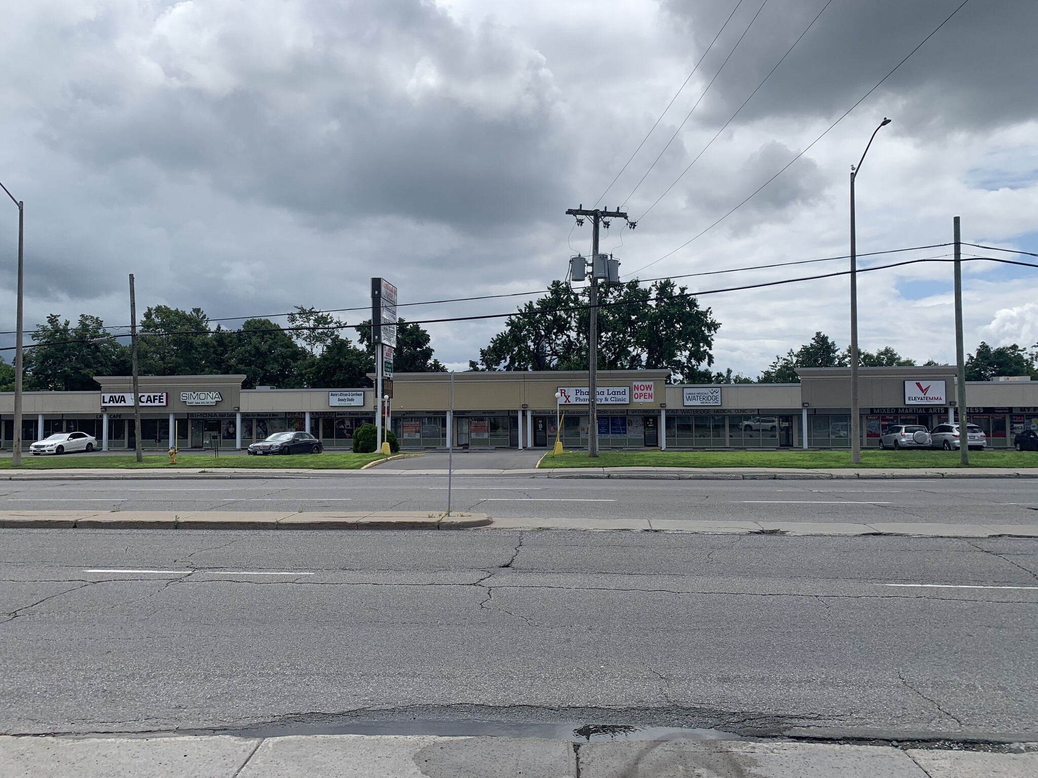 1730-1758 Montreal Rd, Ottawa, ON for lease Building Photo- Image 1 of 17