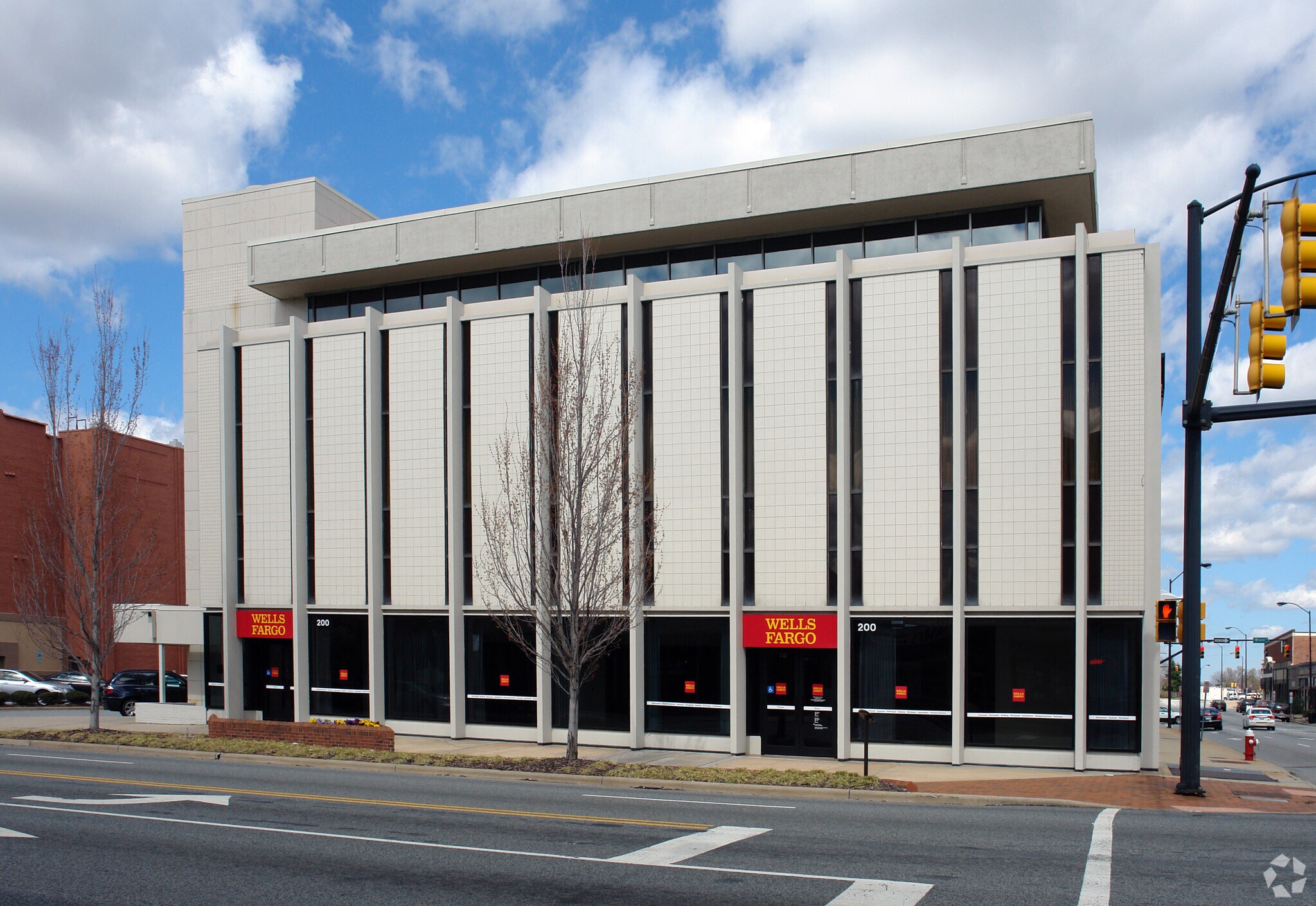 200 N Wrenn St, High Point, NC for sale Primary Photo- Image 1 of 1