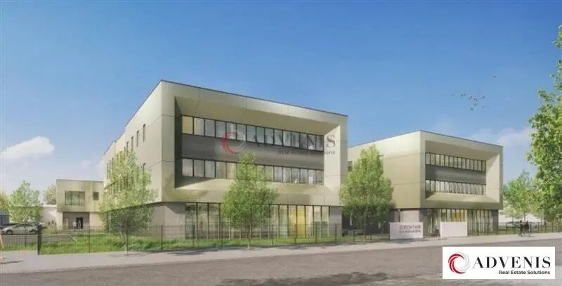 Office in Pessac for lease - Building Photo - Image 1 of 5