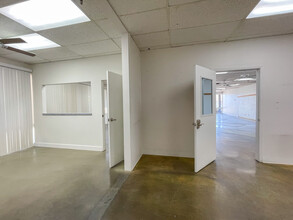 4711-4791 E Palm Canyon Dr, Palm Springs, CA for lease Interior Photo- Image 2 of 8