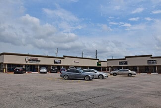 More details for 1702 1st St E, Humble, TX - Retail for Sale