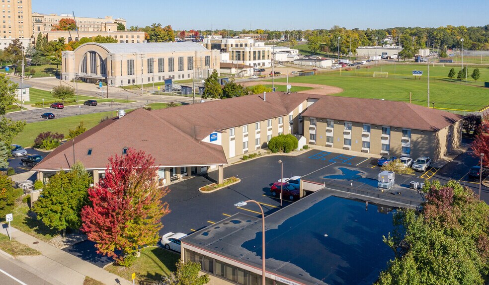 182 Van Buren St W, Battle Creek, MI for sale - Building Photo - Image 1 of 1