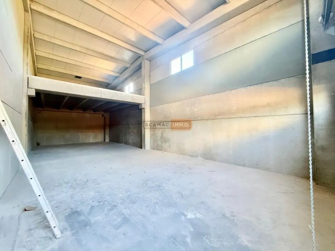 Industrial in Le Muy for lease Interior Photo- Image 1 of 5