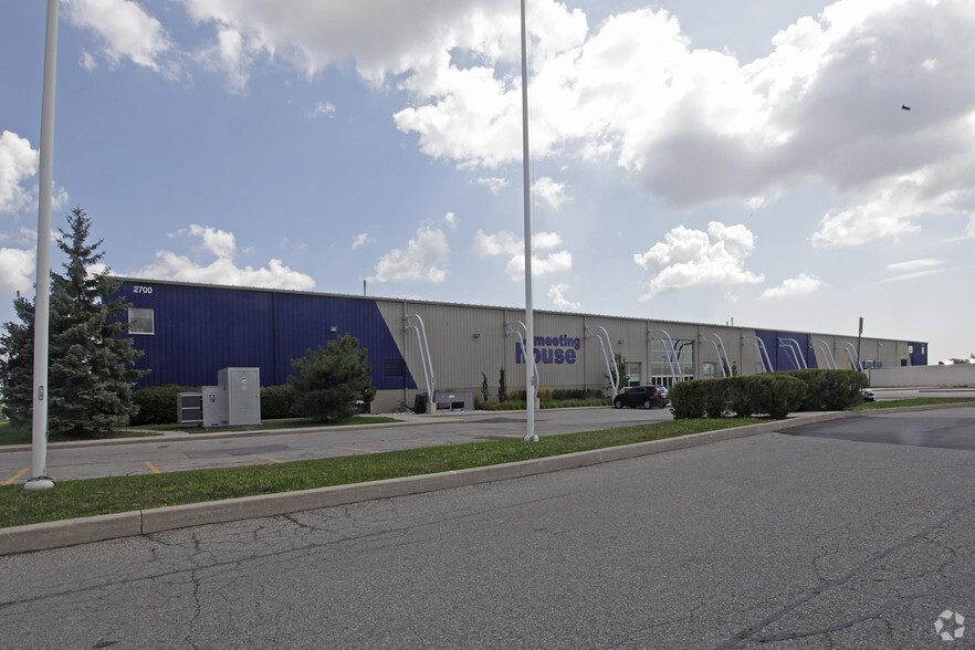 2700 Bristol Cir, Oakville, ON for lease - Building Photo - Image 1 of 2