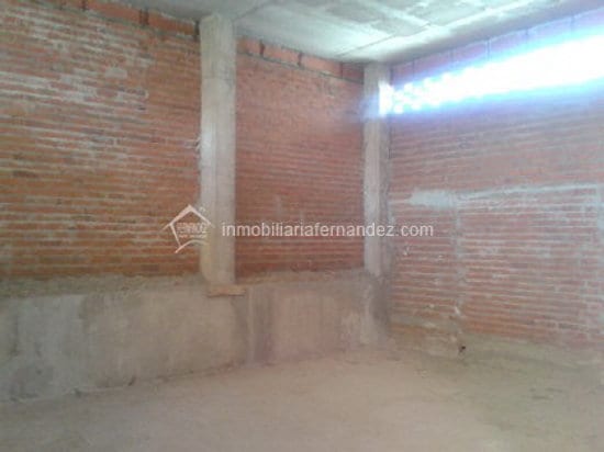 Retail in Cáceres, Cáceres for lease Building Photo- Image 1 of 6