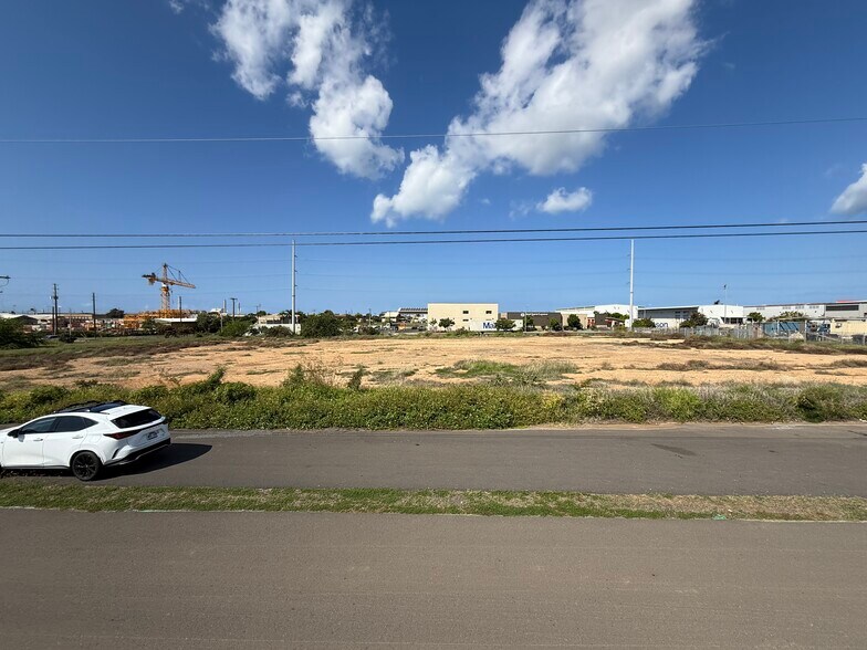 Malakole St, Kapolei, HI for sale - Building Photo - Image 2 of 3