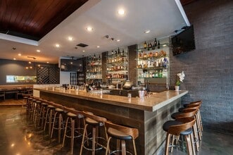 13359 Ventura Blvd, Sherman Oaks, CA for lease Interior Photo- Image 2 of 6