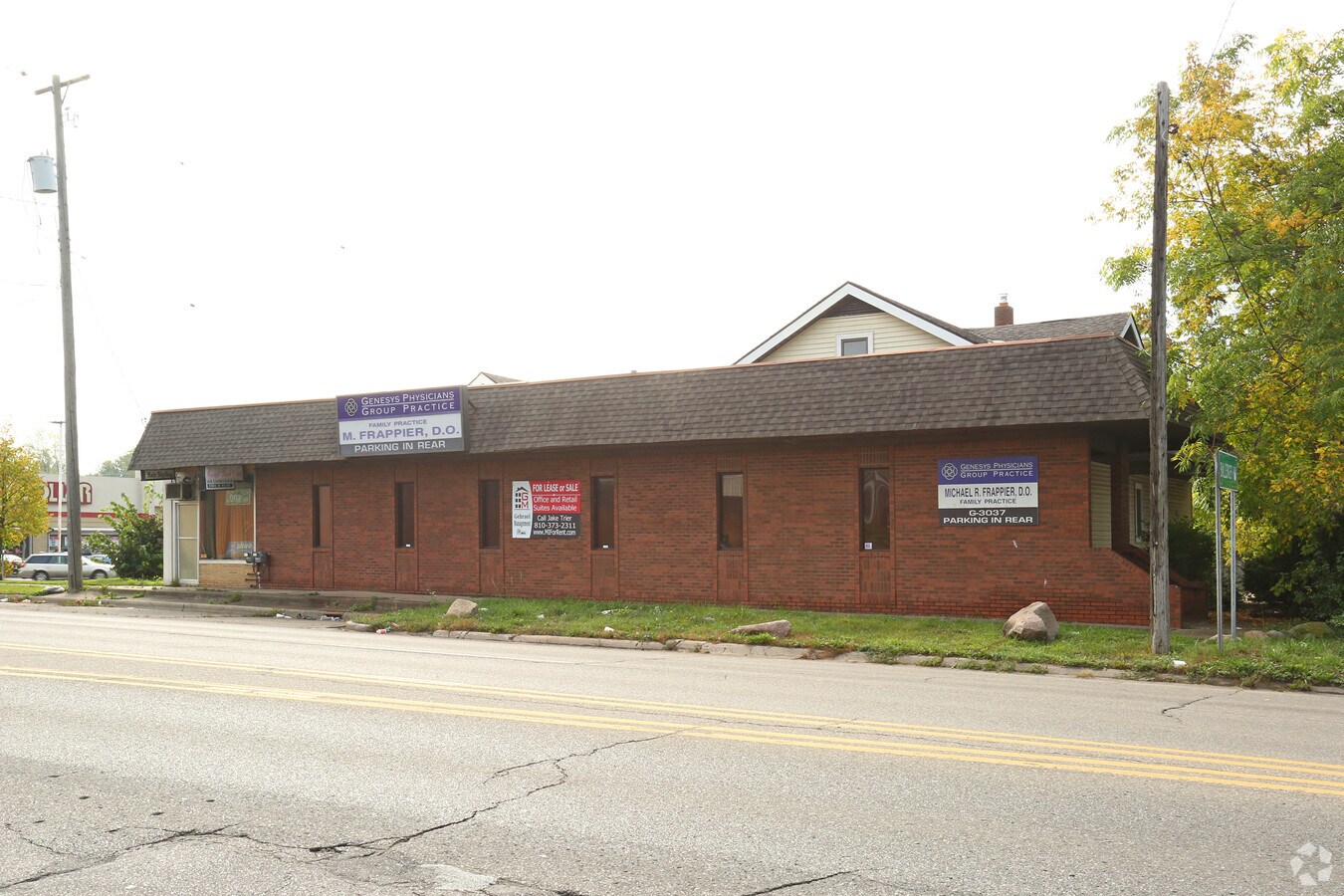 3037 Flushing Rd, Flint, MI 48504