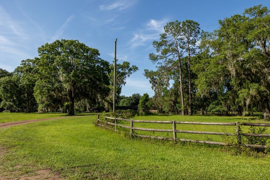 54358 Roy Booth Rd, Callahan, FL for sale - Primary Photo - Image 1 of 6