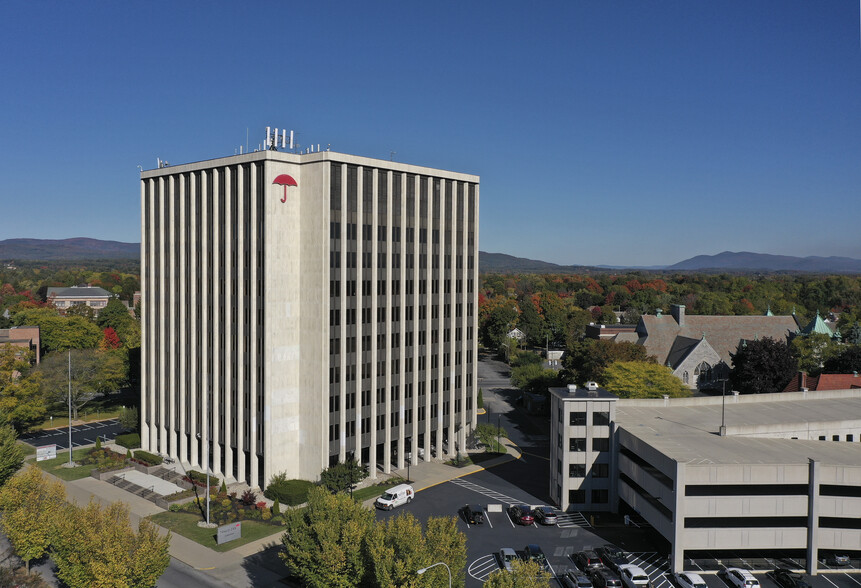 333 Glen St, Glens Falls, NY for lease - Building Photo - Image 1 of 22