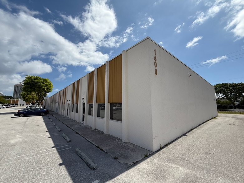 1400 Alabama Ave, West Palm Beach, FL for lease - Building Photo - Image 2 of 6