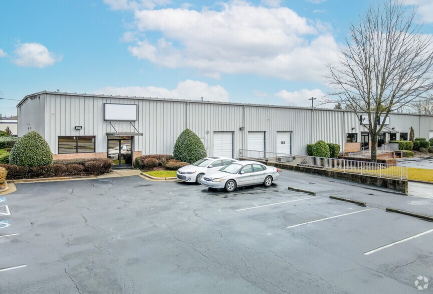 1935 S Main St, Salisbury, NC for lease - Primary Photo - Image 1 of 8