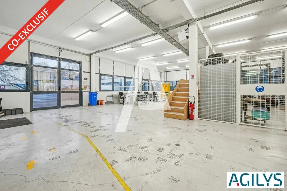 Flex in Saclay for lease Interior Photo- Image 1 of 13