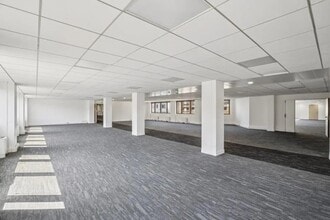 41 Rue Des Trois Fontanot, Nanterre for lease Interior Photo- Image 2 of 8