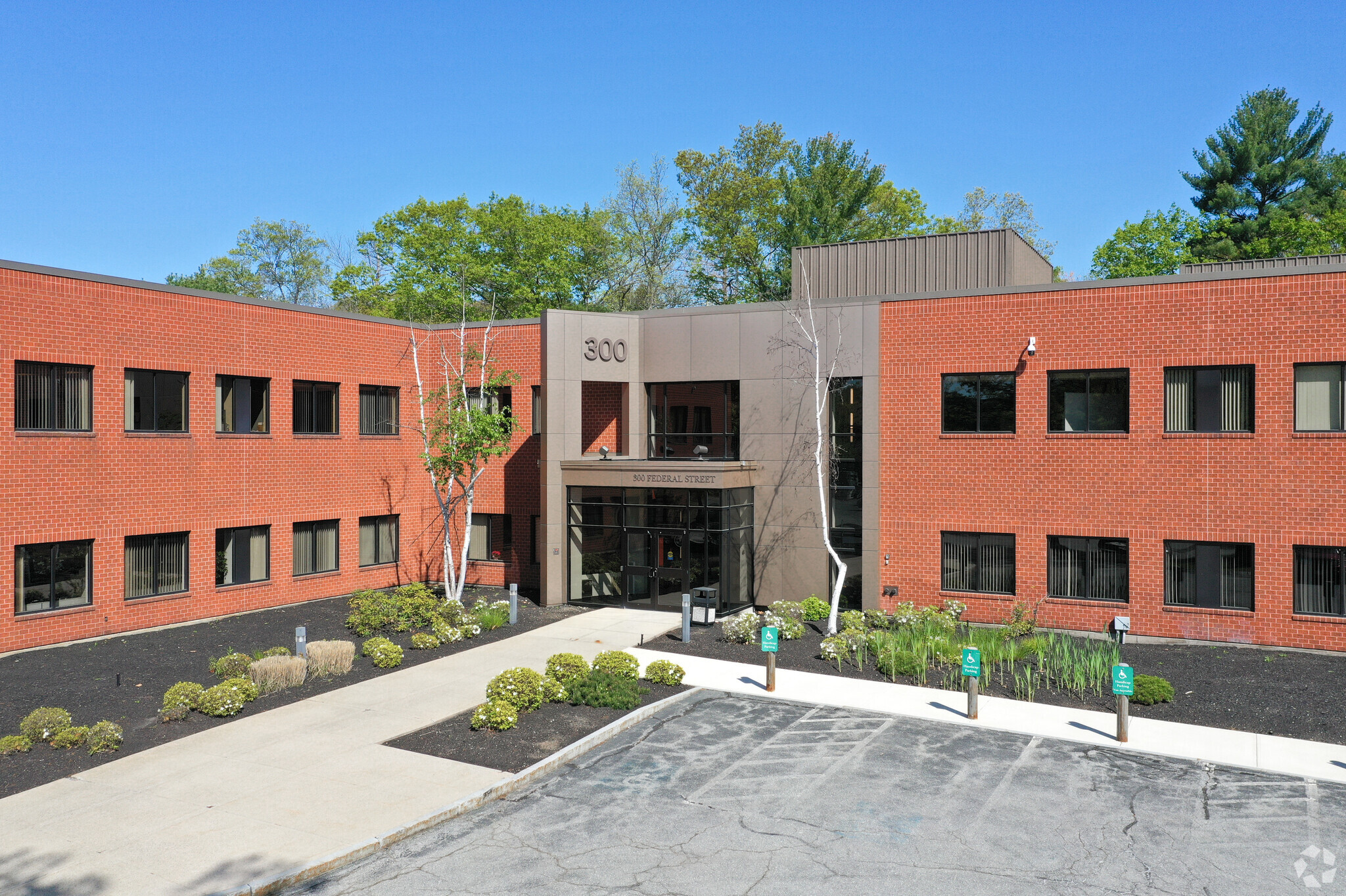 300 Federal St, Andover, MA for lease Building Photo- Image 1 of 10