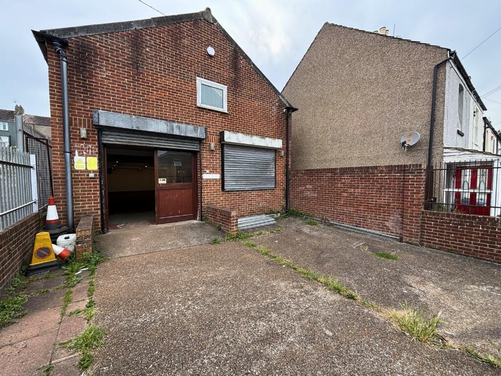 28-30 Central Rd, Ramsgate for lease Primary Photo- Image 1 of 2