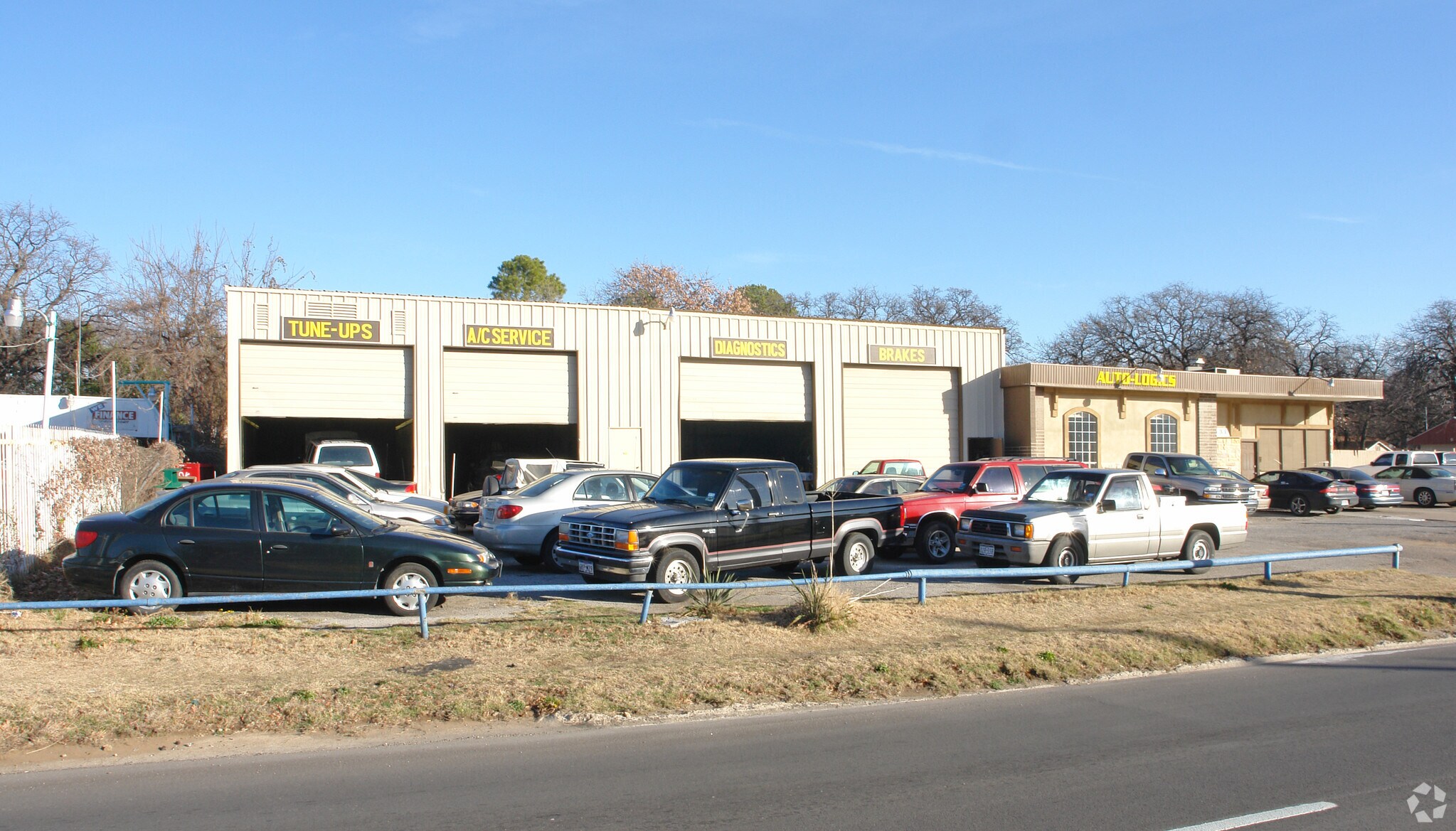 4931 NE 28th St, Haltom City, TX for sale Primary Photo- Image 1 of 1