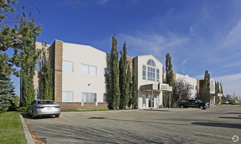 1851-1855 94 St NW, Edmonton, AB for lease - Building Photo - Image 2 of 4