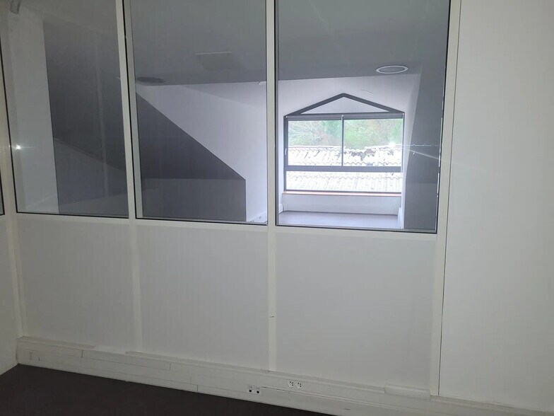Office in Saint-Paul-lès-Dax for sale - Interior Photo - Image 2 of 2
