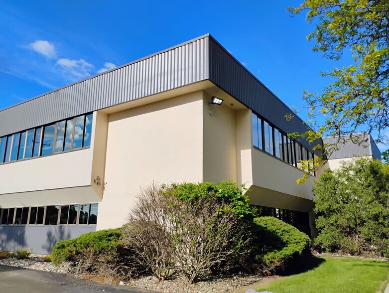 5123 W St Joe Hwy, Lansing, MI for lease - Building Photo - Image 2 of 5