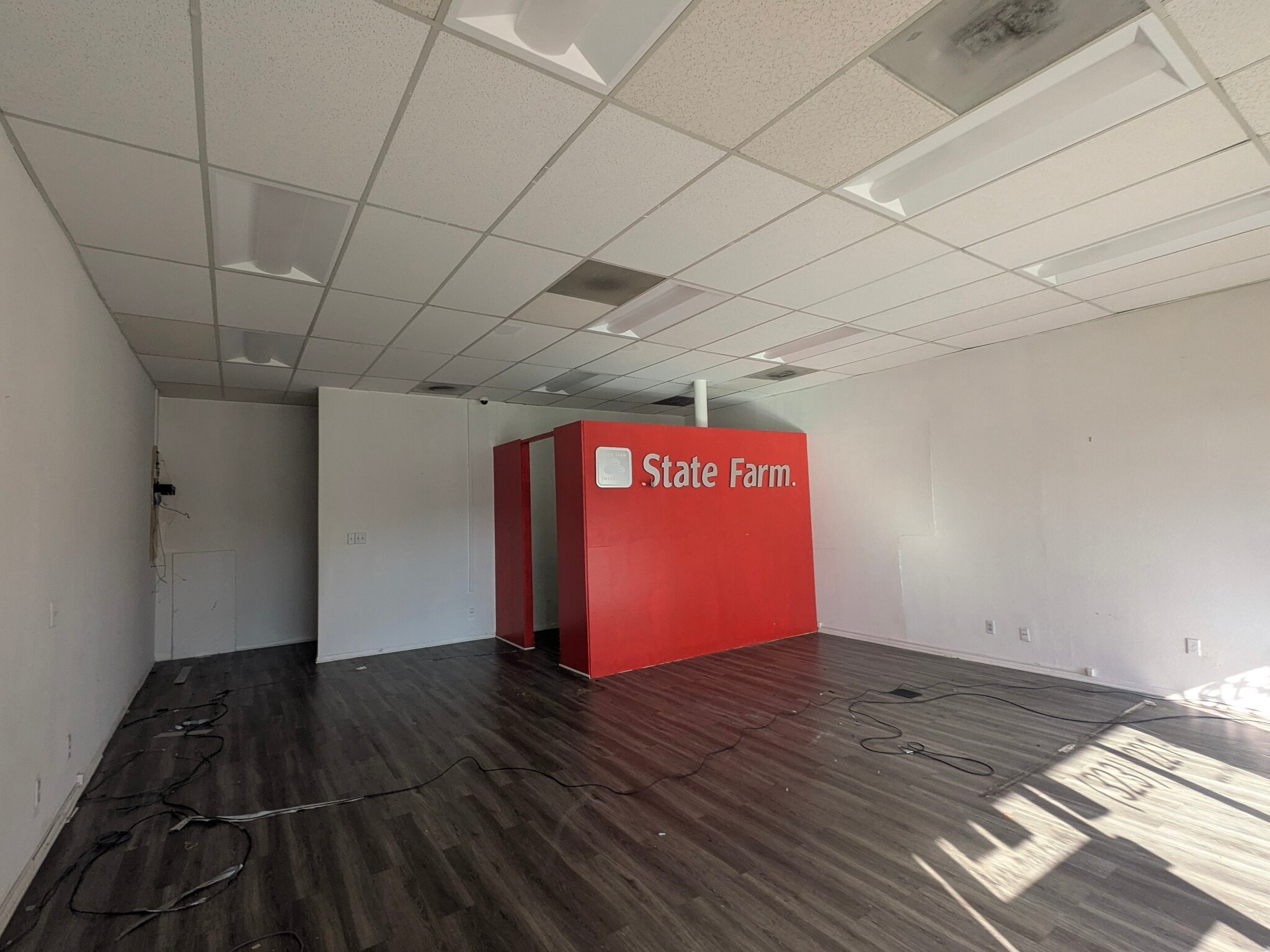 5130-5150 Huntington Dr, Los Angeles, CA for lease Interior Photo- Image 1 of 3