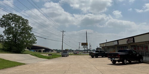 8716-8728 E 41st St, Tulsa, OK for sale - Primary Photo - Image 1 of 1