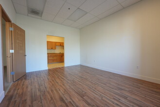 118 N Lewis St, Monroe, WA for lease Interior Photo- Image 2 of 12