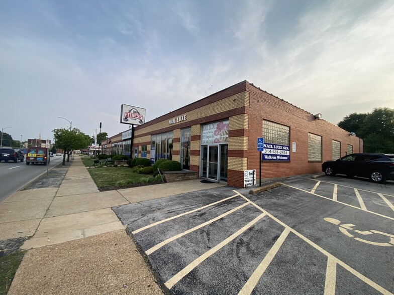 3515-3525 Hampton Ave, Saint Louis, MO for lease - Building Photo - Image 2 of 6