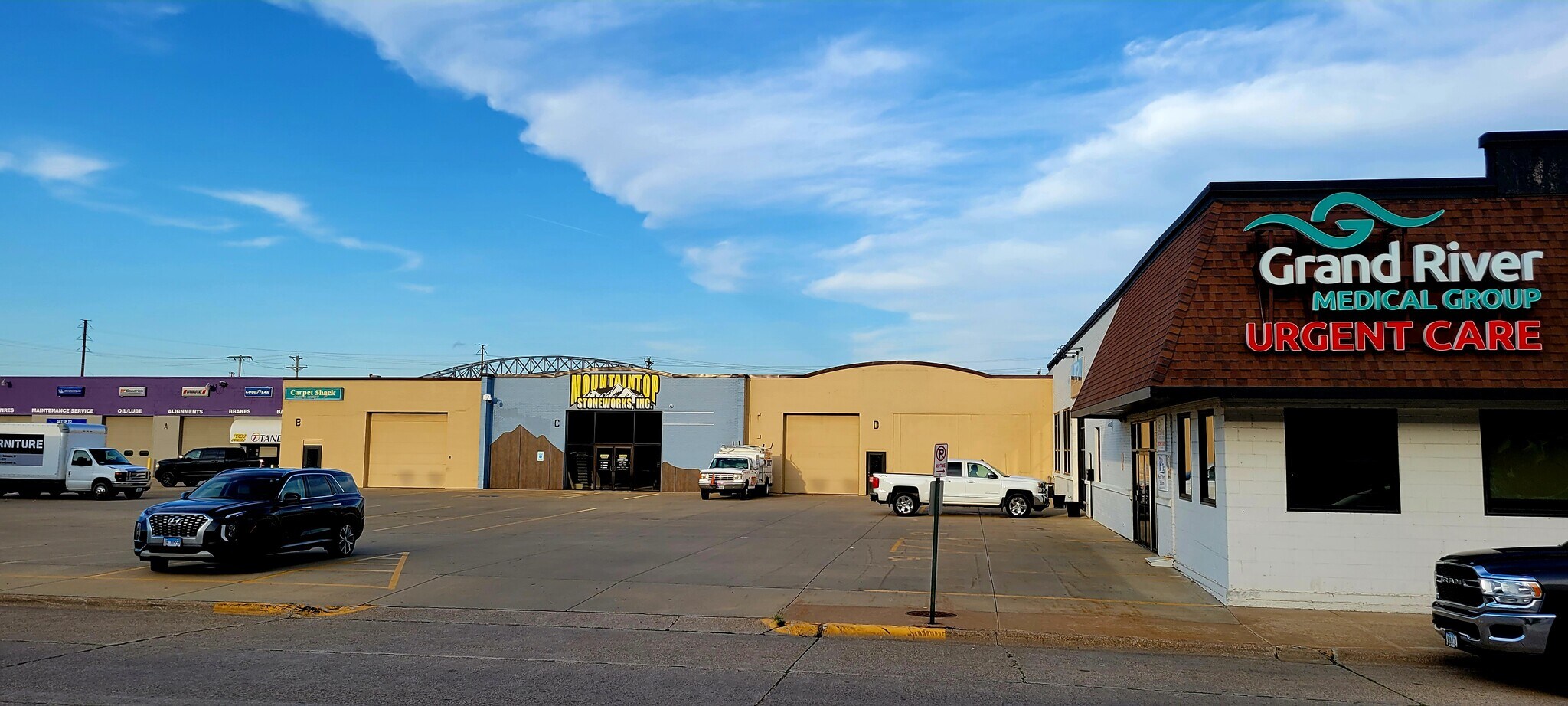 245 Railroad Ave, Dubuque, IA for sale Primary Photo- Image 1 of 1