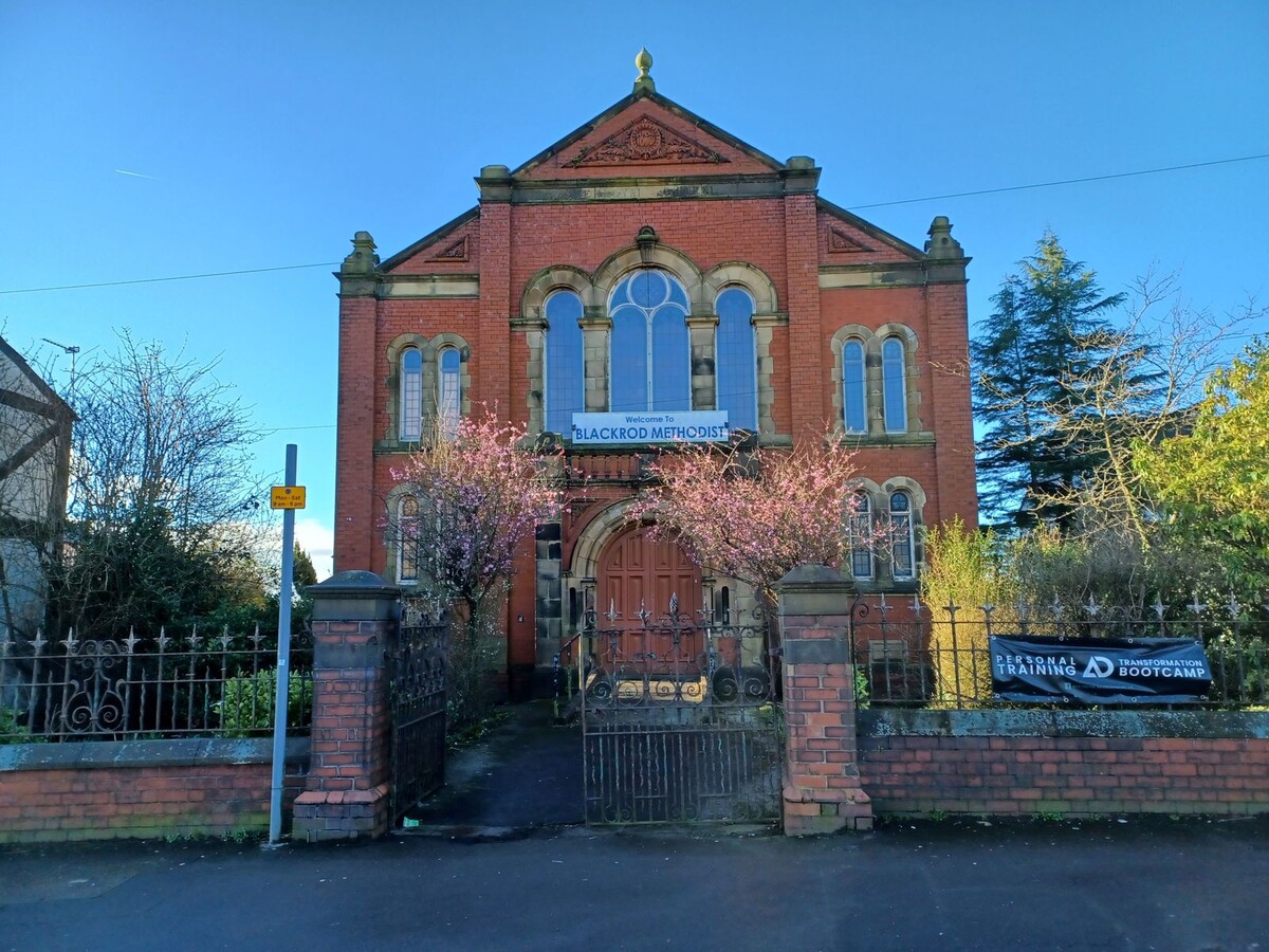 3 Silvester St, Bolton, BL6 5AN - Blackrod Methodist Church | LoopNet