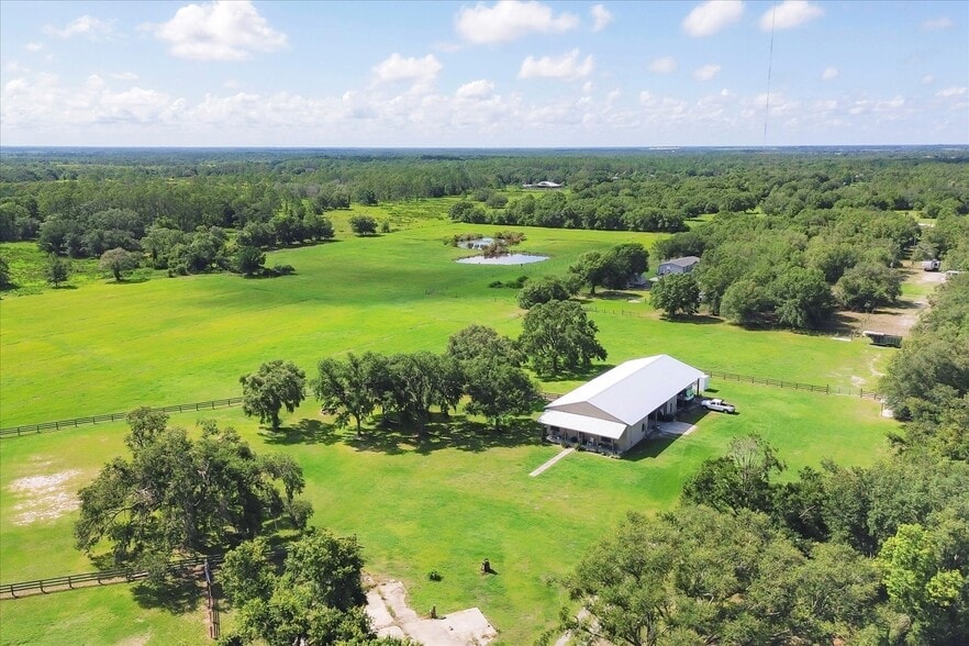 28120 Brandiff rd, Myakka City, FL for sale - Primary Photo - Image 1 of 14
