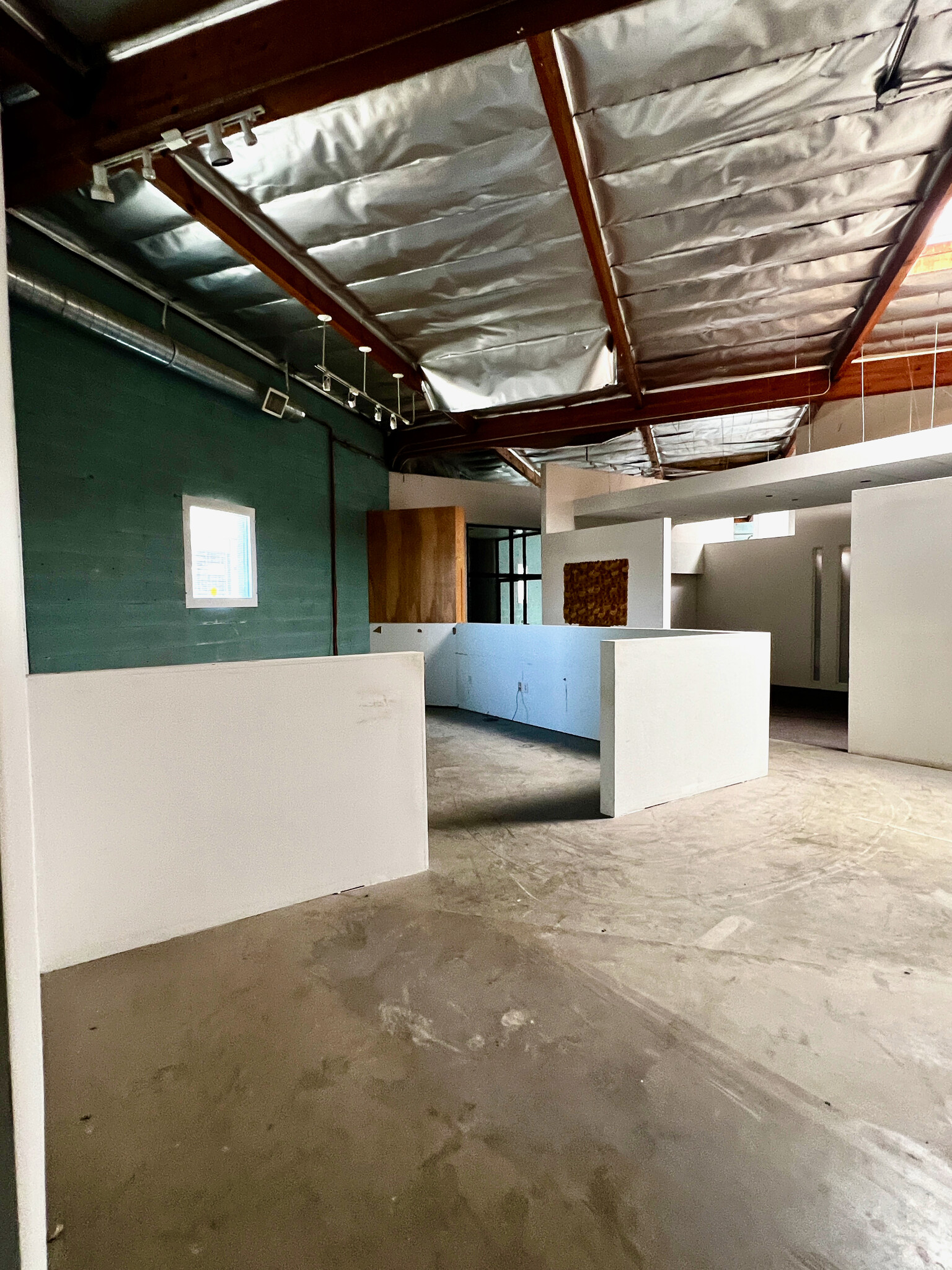 650 S Raymond Ave, Pasadena, CA for lease Interior Photo- Image 1 of 13